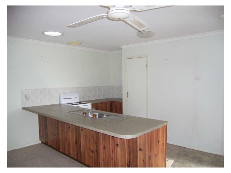 3/409 Griffith Road, Lavington NSW 2641