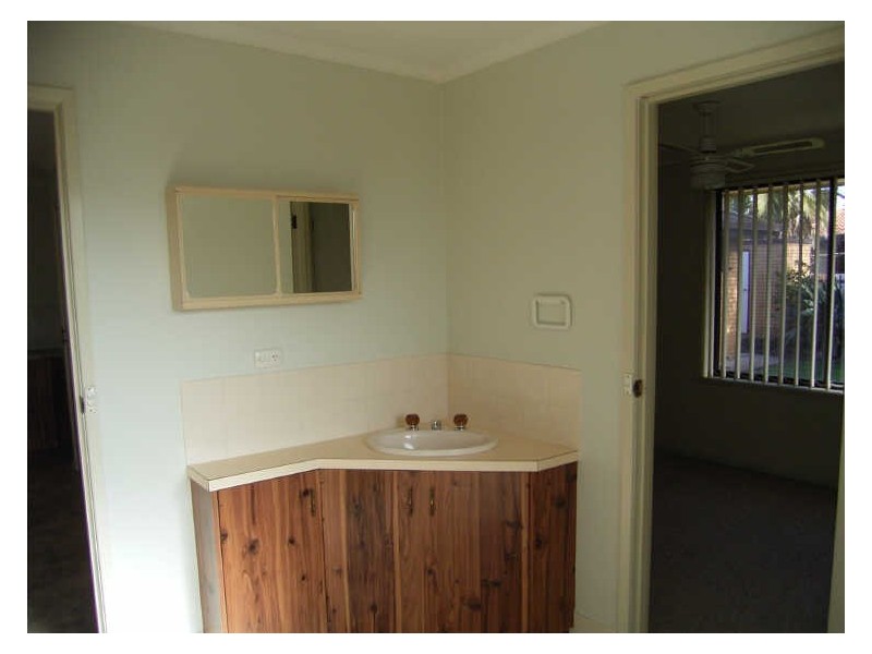 3/409 Griffith Road, Lavington NSW 2641