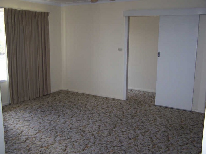 295 Vickers Road, Lavington NSW 2641