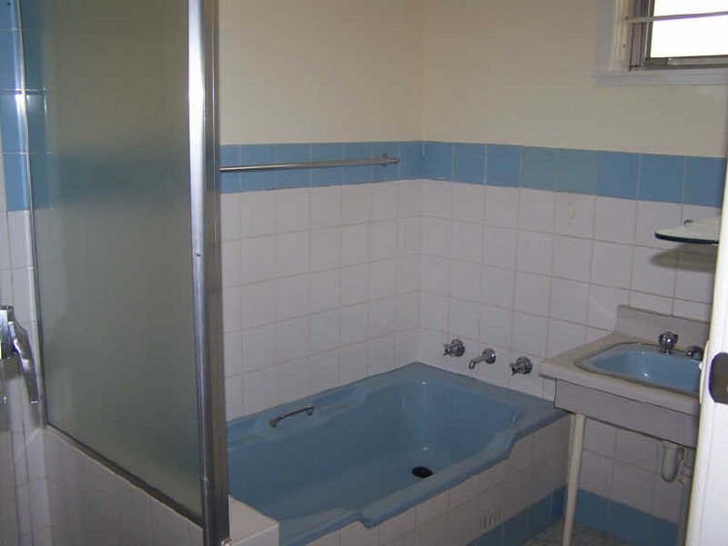 295 Vickers Road, Lavington NSW 2641