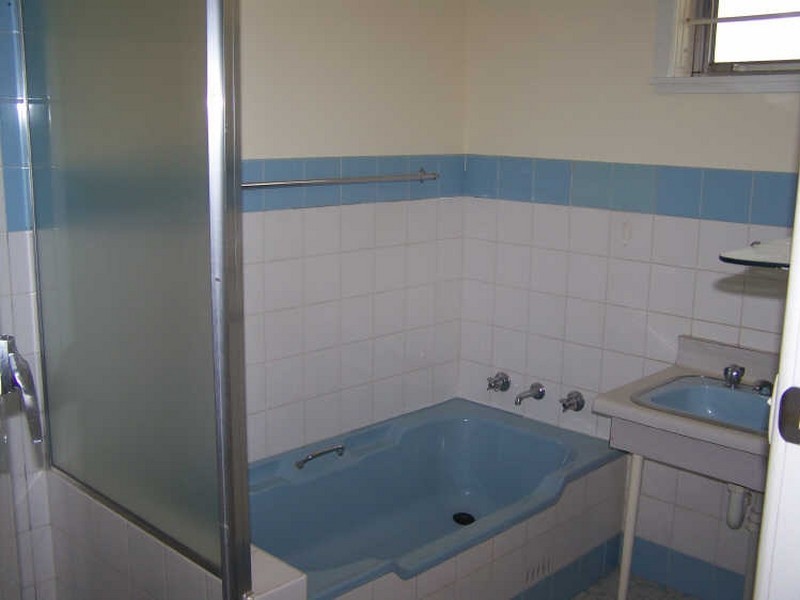 295 Vickers Road, Lavington NSW 2641