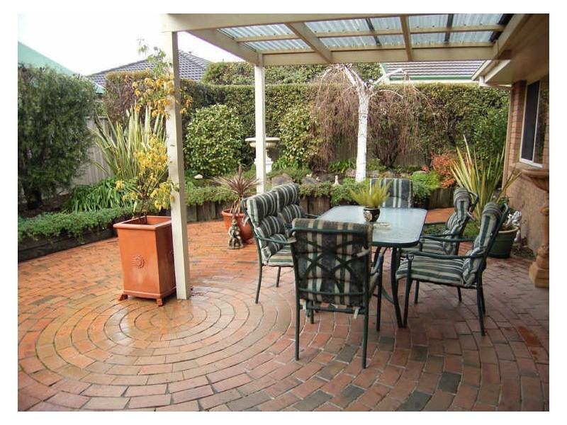 15 Sarson Road, Lavington NSW 2641