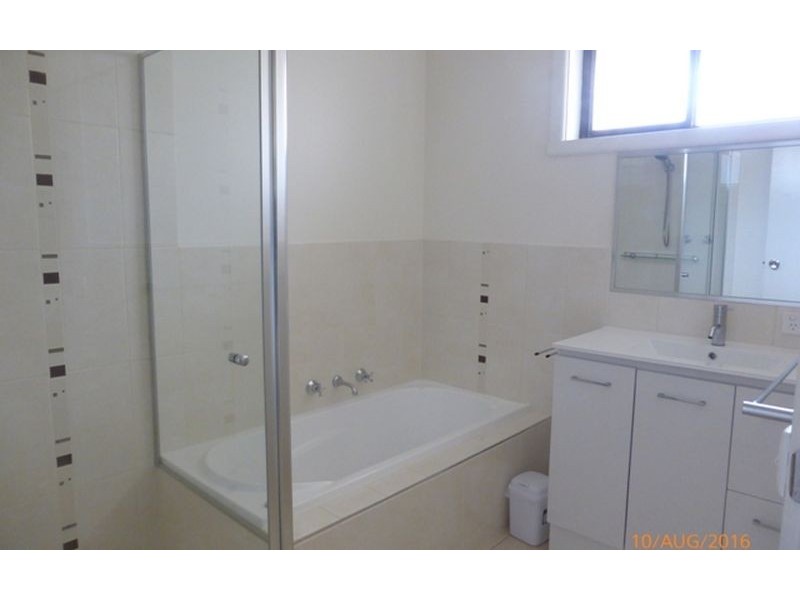 2/992 Fairview Drive, North Albury NSW 2640