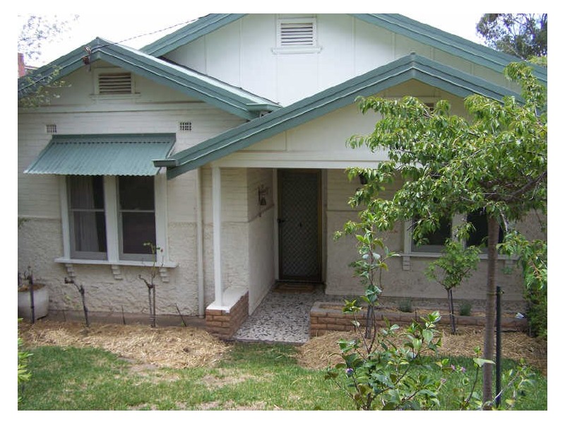 692 Jones Street, Albury NSW 2640