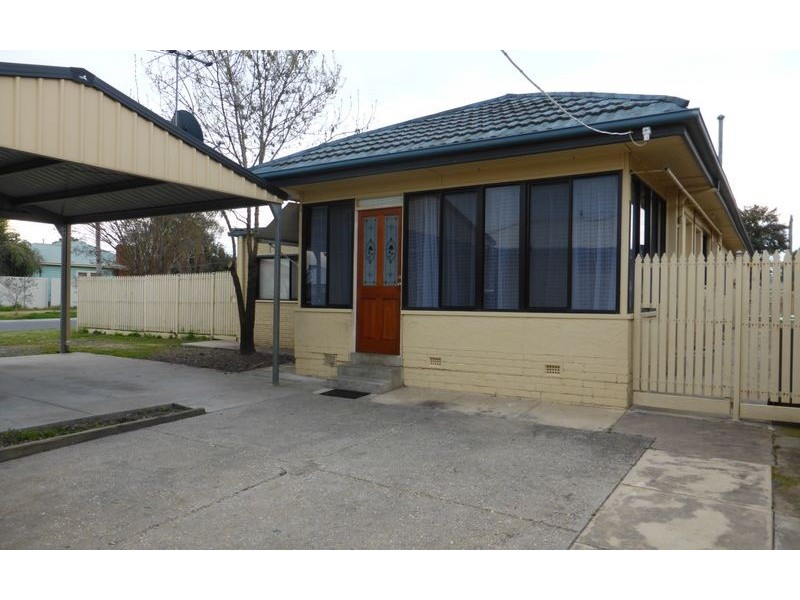 419 Tarakan Avenue, North Albury NSW 2640