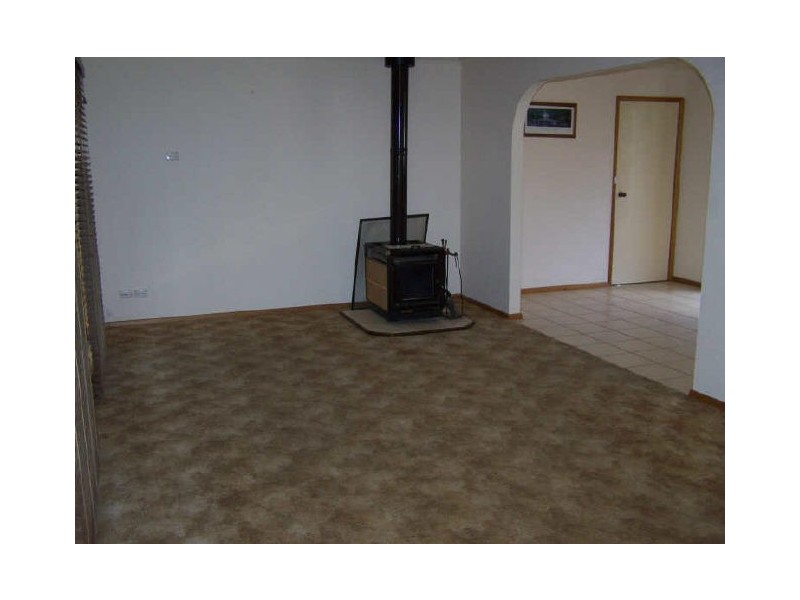 122 Larmer Street, Howlong NSW 2643