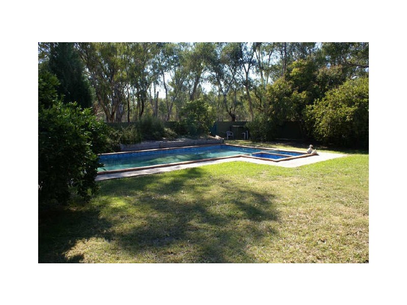 71 Wood Street, Jindera NSW 2642