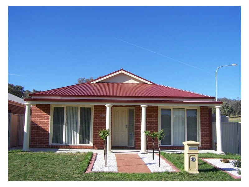 819 Centaur Road, Lavington NSW 2641