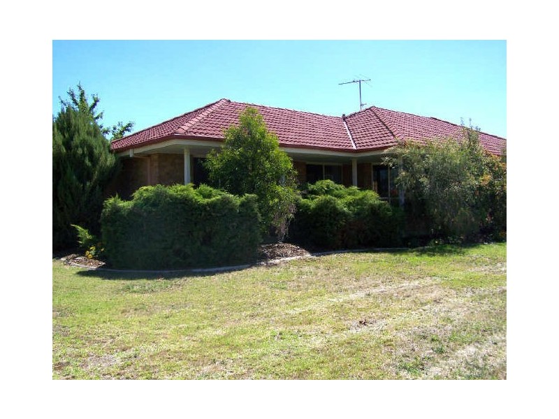 1/3 McDiarmid Place, Lavington NSW 2641