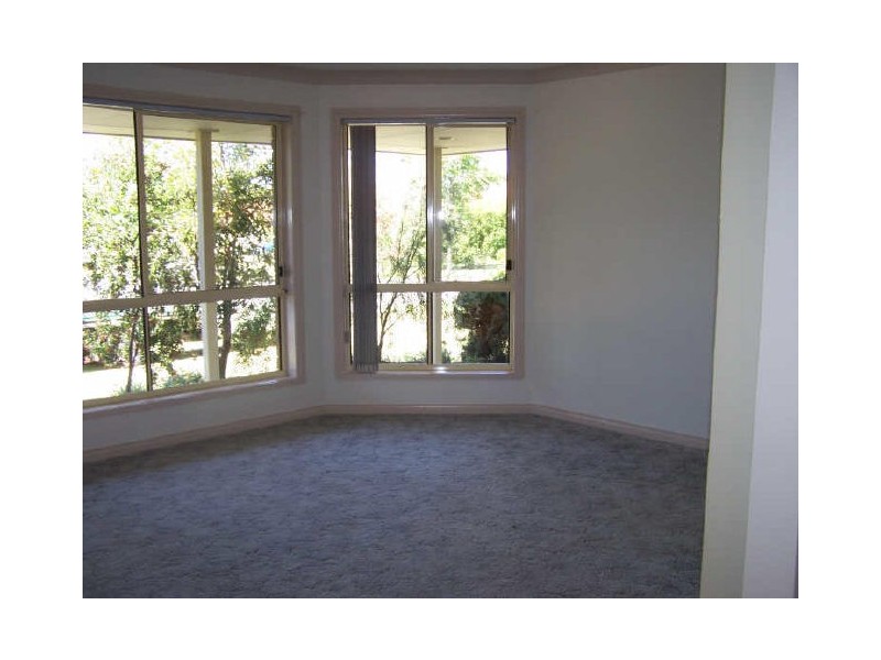 1/3 McDiarmid Place, Lavington NSW 2641