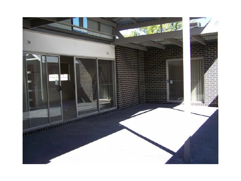 2/518 Thurgoona Street, Albury NSW 2640