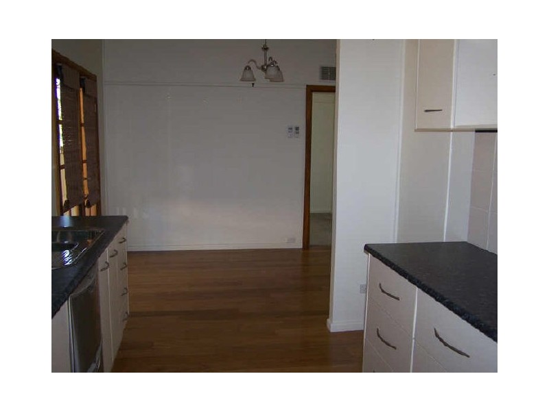 300 Swan Street, North Albury NSW 2640