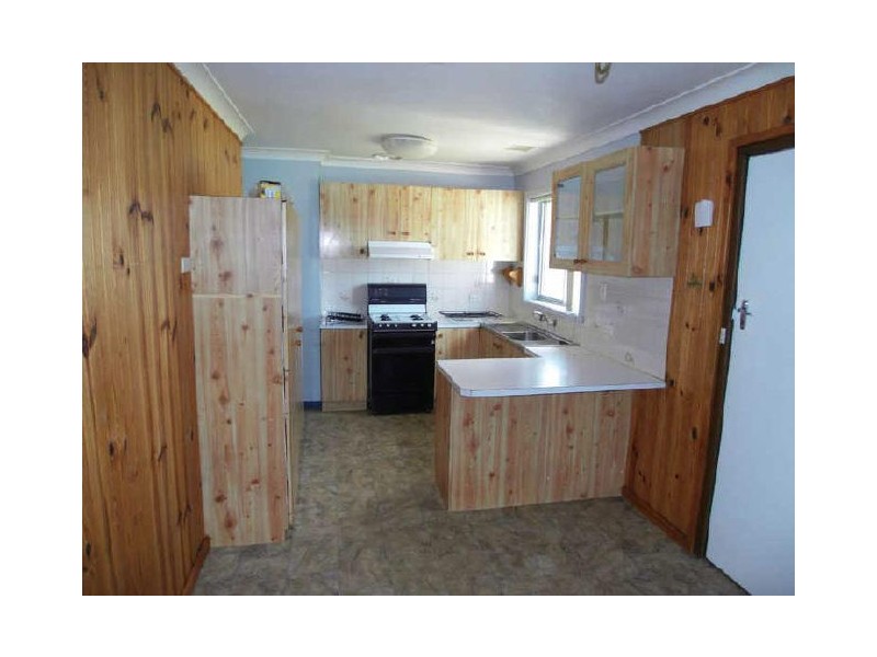 466 Kemp Street, Lavington NSW 2641