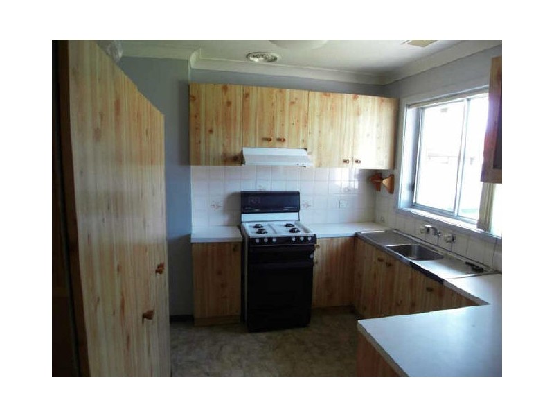 466 Kemp Street, Lavington NSW 2641