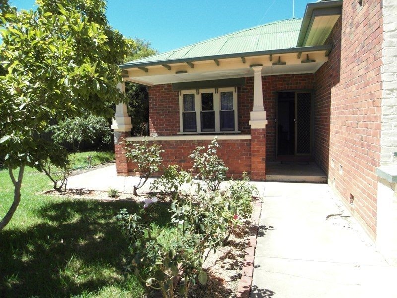 404 Macauley Street, Albury NSW 2640
