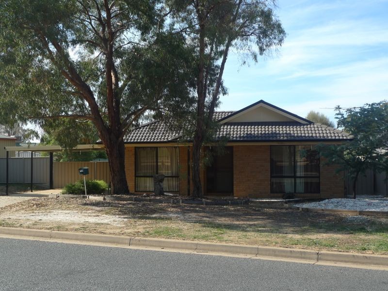 74 Bogong Street, Thurgoona NSW 2640