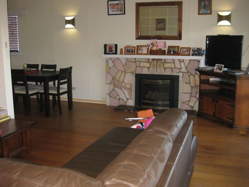 220 Mount Street, East Albury NSW 2640