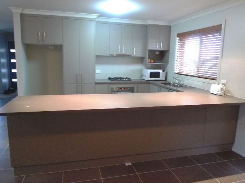 98 Honeyeater Circuit, Thurgoona NSW 2640