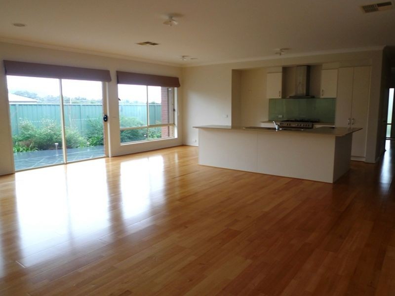 54 Featherstone Avenue, Lavington NSW 2641