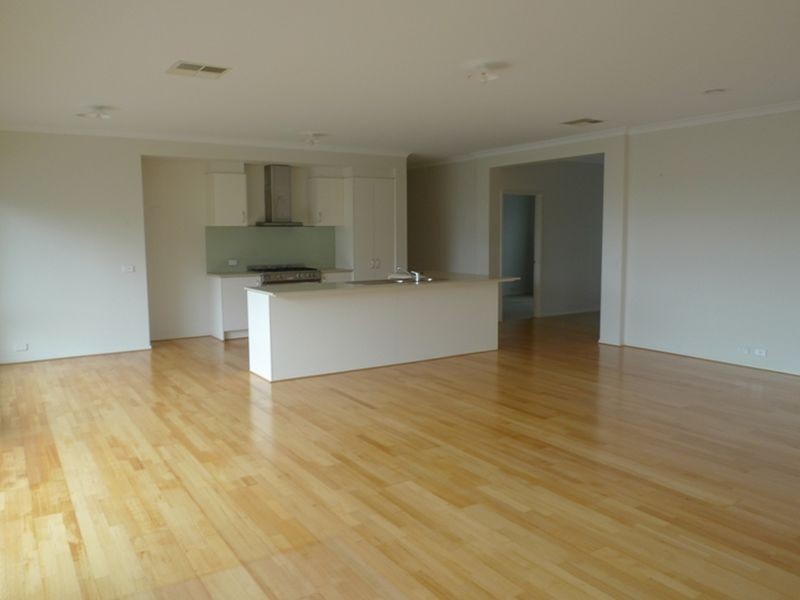 54 Featherstone Avenue, Lavington NSW 2641
