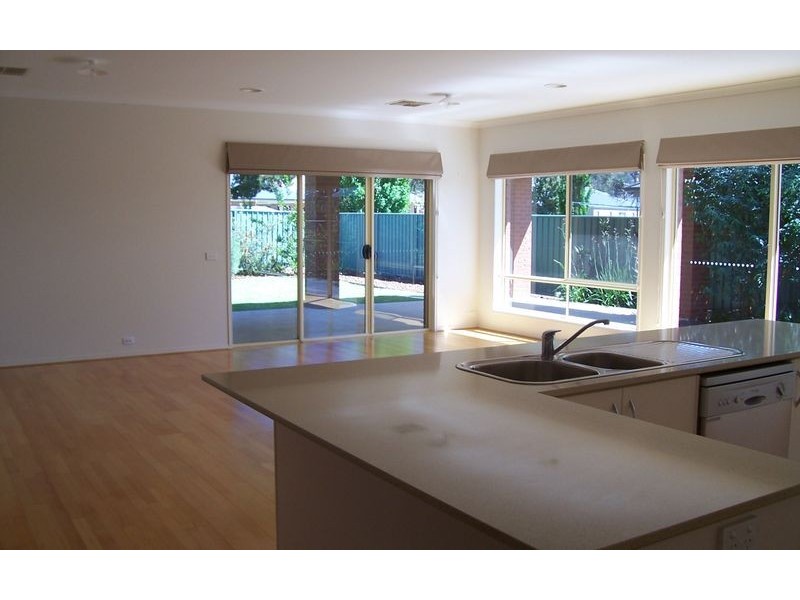 54 Featherstone Avenue, Lavington NSW 2641