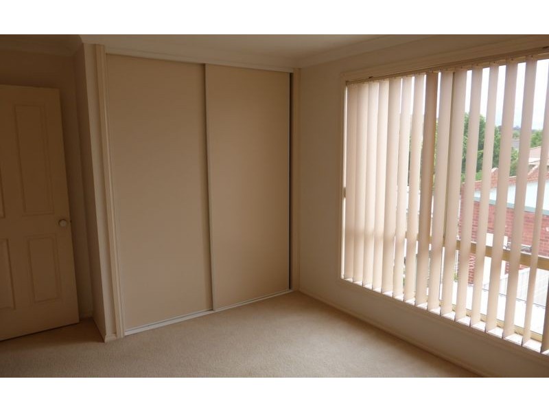 1/550 Kotthoff Street, Lavington NSW 2641