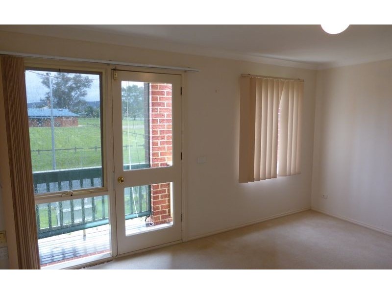 1/550 Kotthoff Street, Lavington NSW 2641