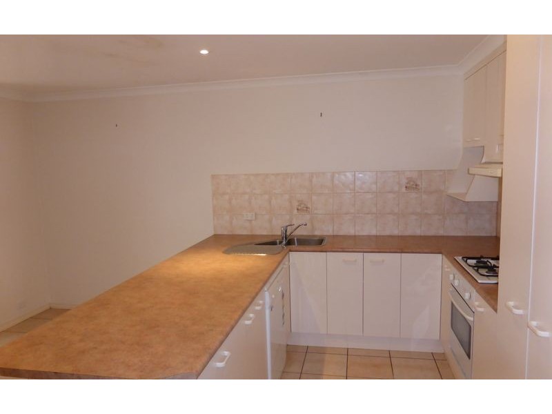 1/550 Kotthoff Street, Lavington NSW 2641