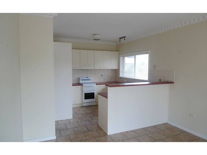 1/300 Norfolk Street, East Albury NSW 2640