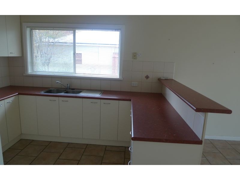 1/300 Norfolk Street, East Albury NSW 2640