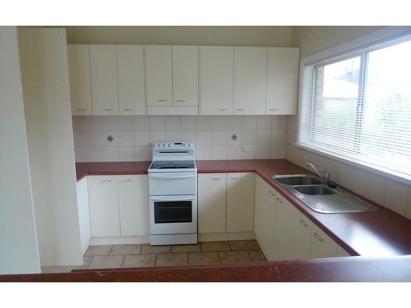 1/300 Norfolk Street, East Albury NSW 2640