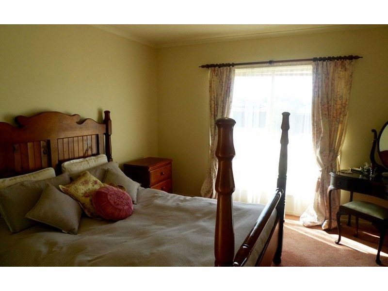 3 Mace Court, Lavington NSW 2641