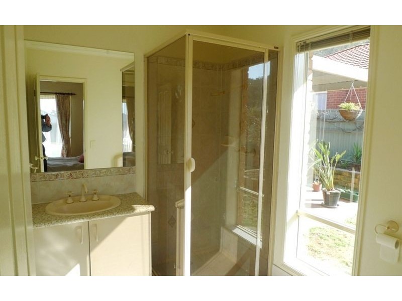 3 Mace Court, Lavington NSW 2641