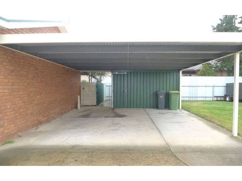 2/419 Prune Street, Lavington NSW 2641