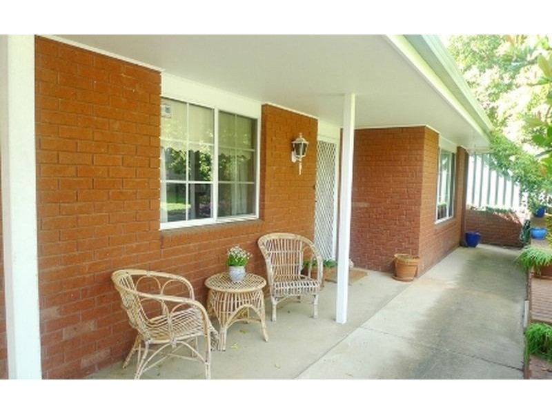 900 Clinton Ave, Albury NSW 2640