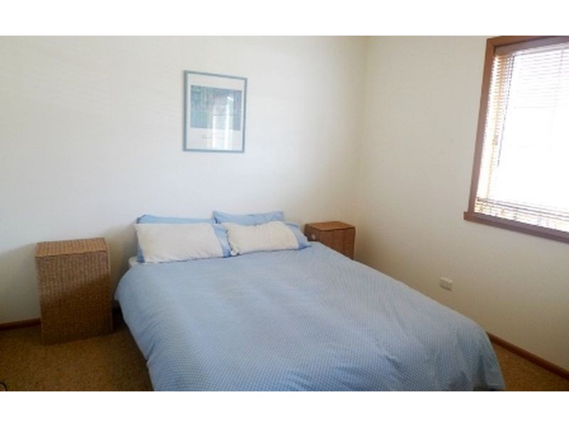 900 Clinton Ave, Albury NSW 2640