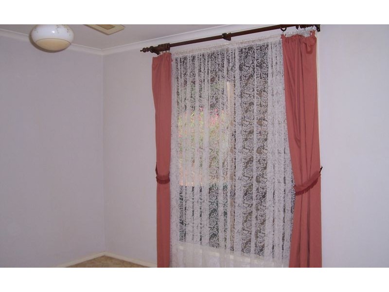 21 Michelle Avenue, Lavington NSW 2641