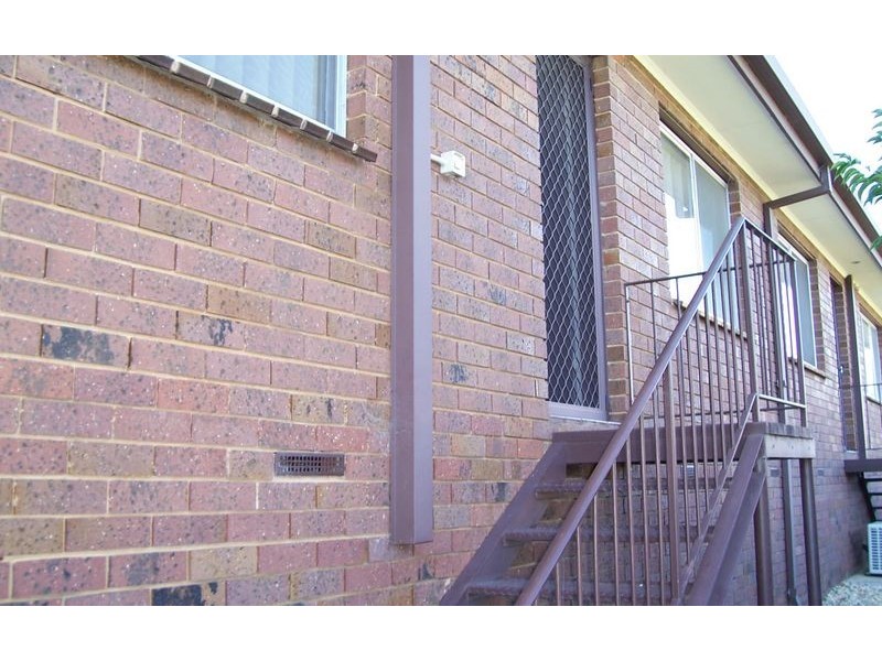 2/451 Rose Street, Lavington NSW 2641