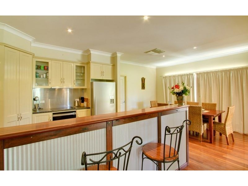 21 The Grove, Thurgoona NSW 2640