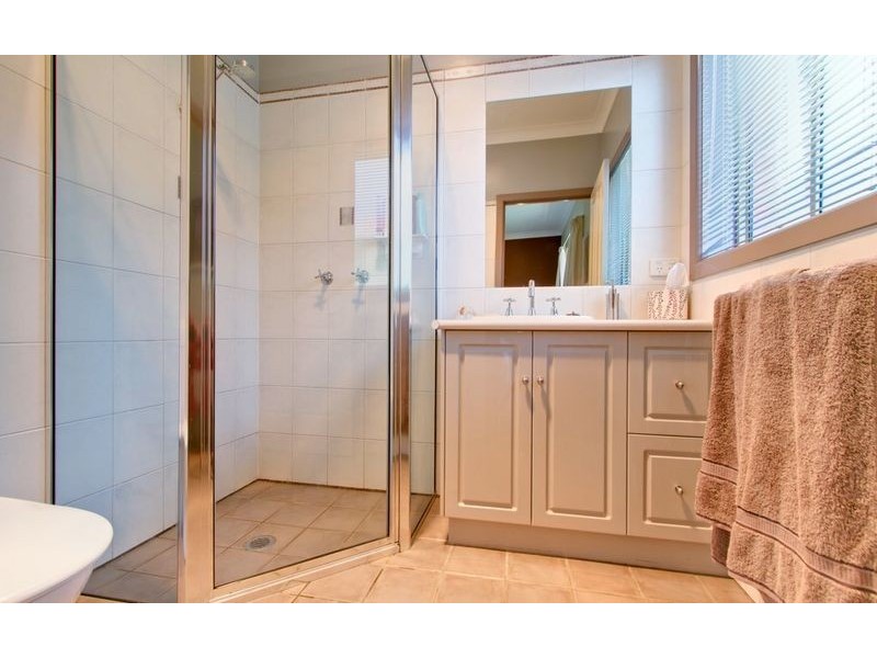 21 The Grove, Thurgoona NSW 2640