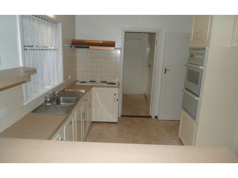 1109 Wingara Street, Lavington NSW 2641