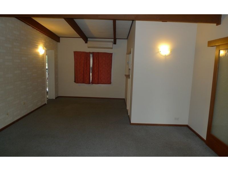 1109 Wingara Street, Lavington NSW 2641