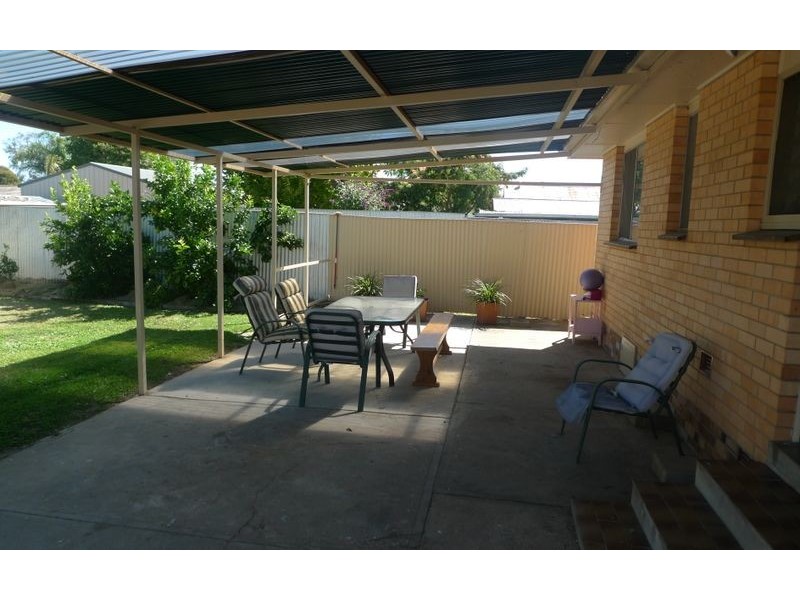 545 Williams Street, Lavington NSW 2641