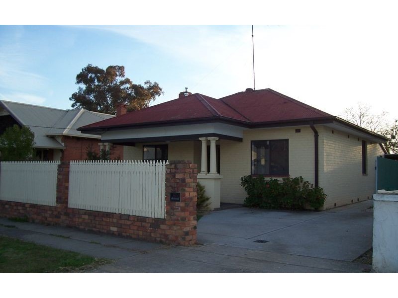 351 Macauley Street, Albury NSW 2640