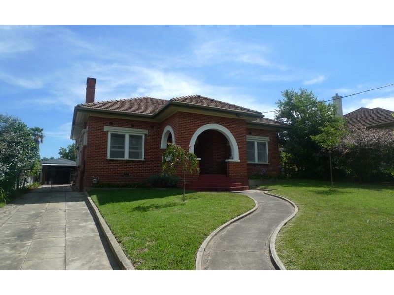 667 Forrest Hill Avenue, Albury NSW 2640