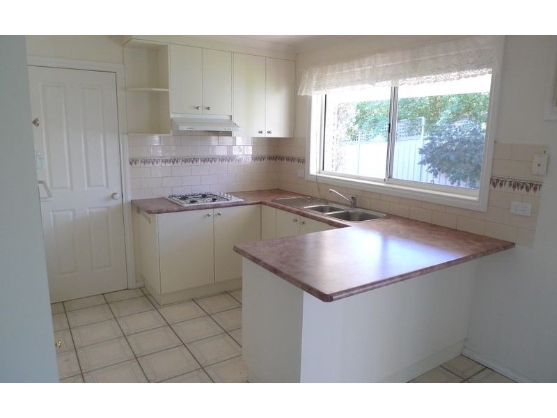 2 Johnston Road, Albury NSW 2640