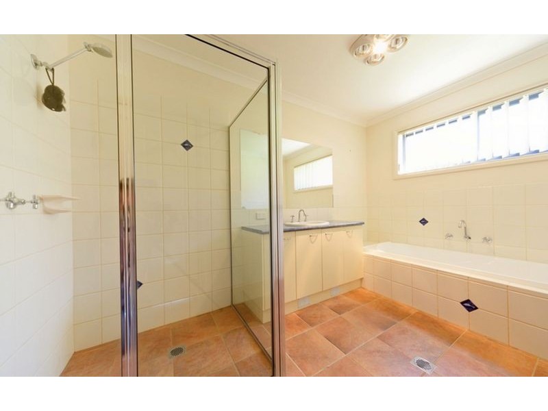 39 Sunrise Terrace, Albury NSW 2640