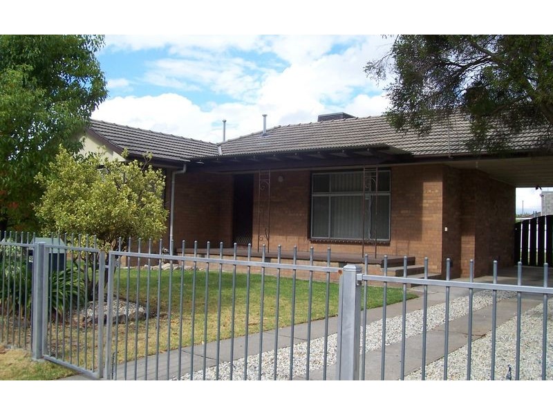 460 Prune Street, Lavington NSW 2641