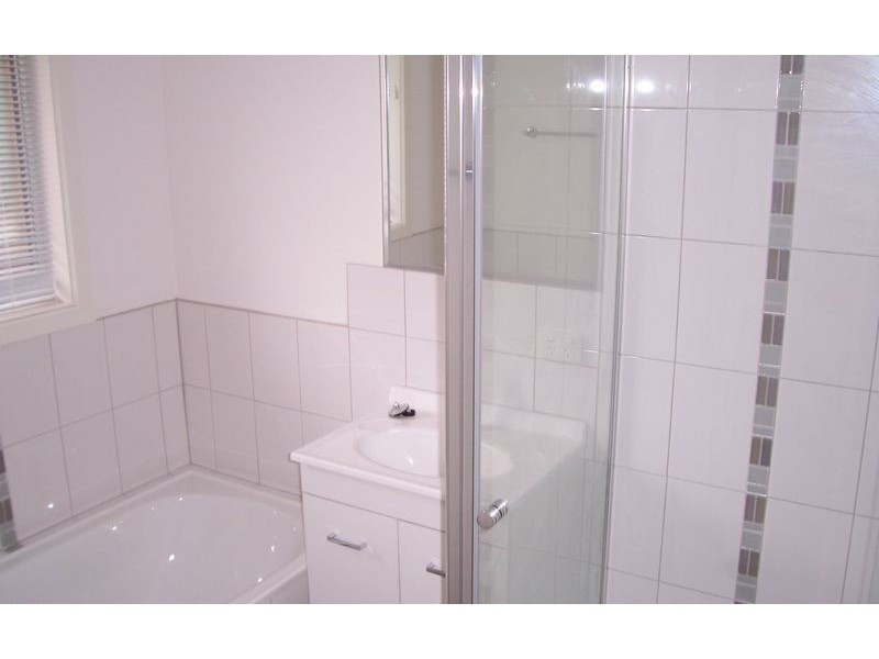 460 Prune Street, Lavington NSW 2641