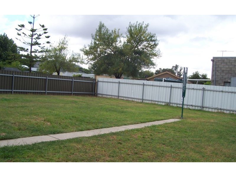 460 Prune Street, Lavington NSW 2641